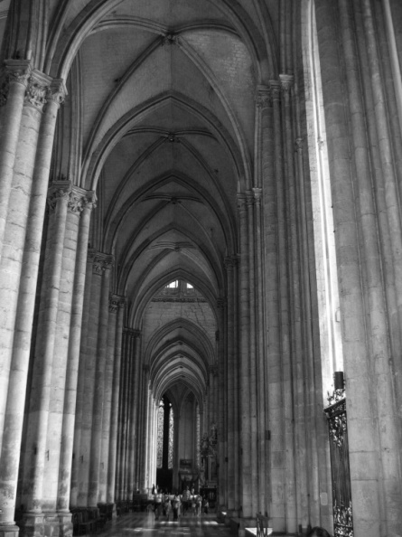 cathedral-dedans7.jpg